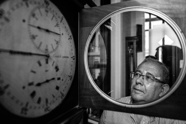 El rellotger de l’hora oficial de Barcelona